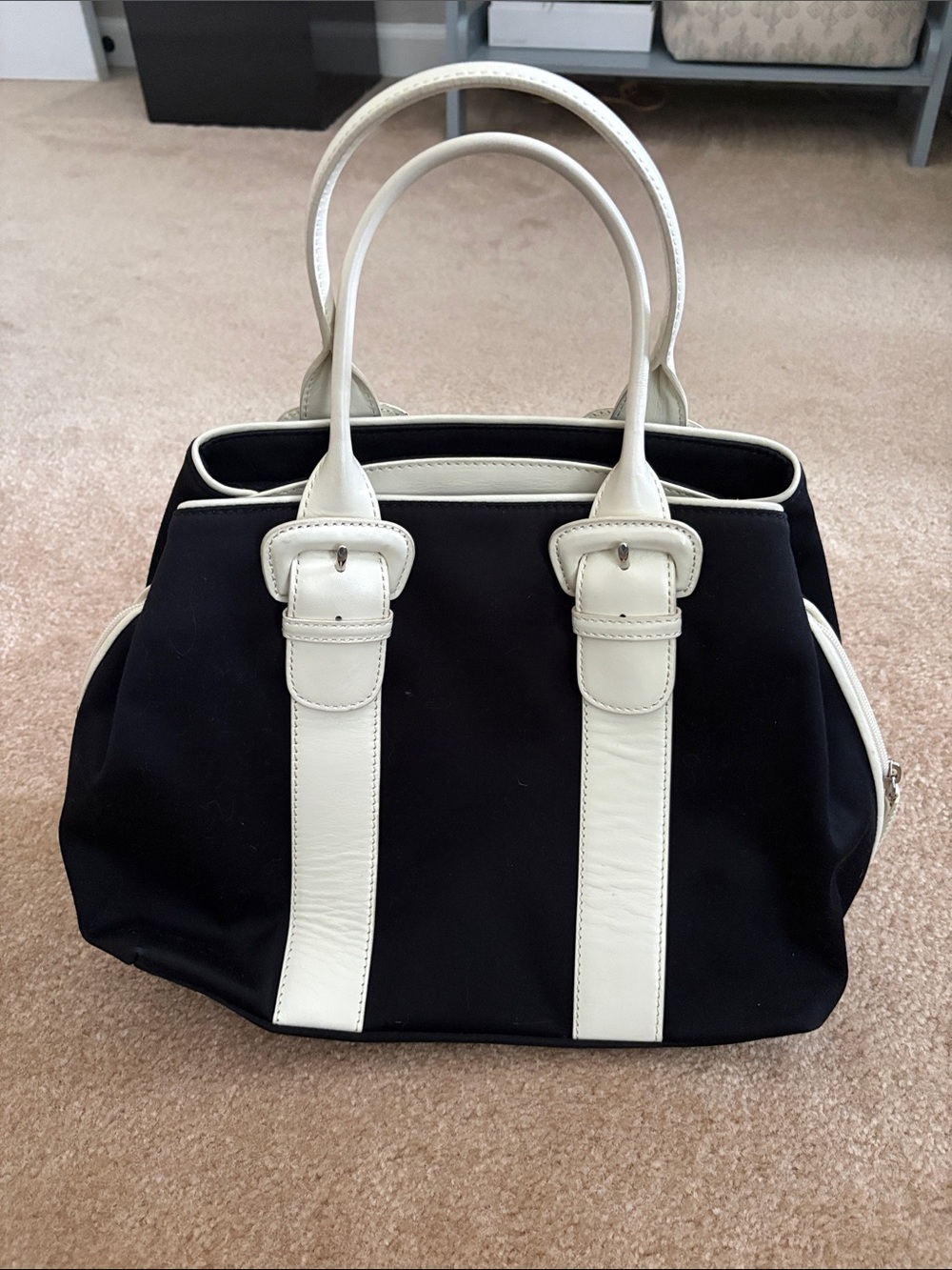 Super cute Vintage Black and White Cole Haan Handbag!